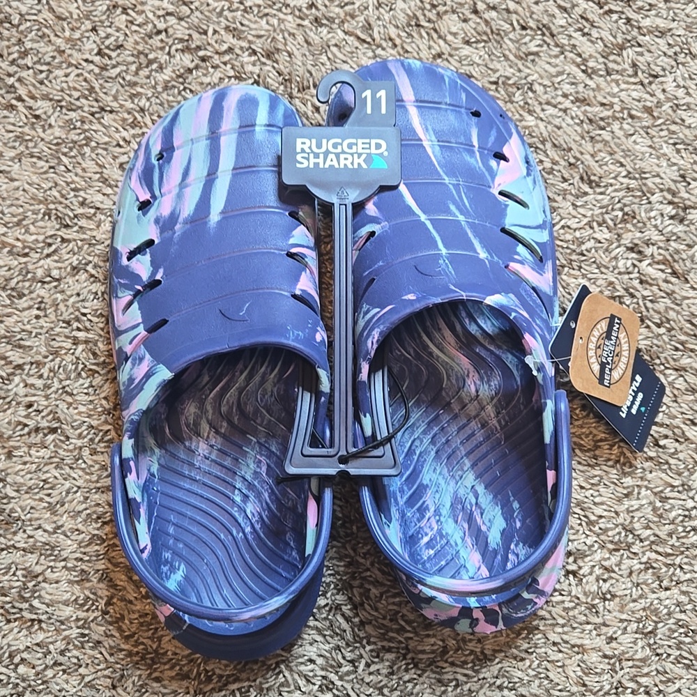 Rugged Shark Size 11 Shoes Slip Ons Crocs Washable Floatable Blue Swirl Shoes - Picture 2 of 3
